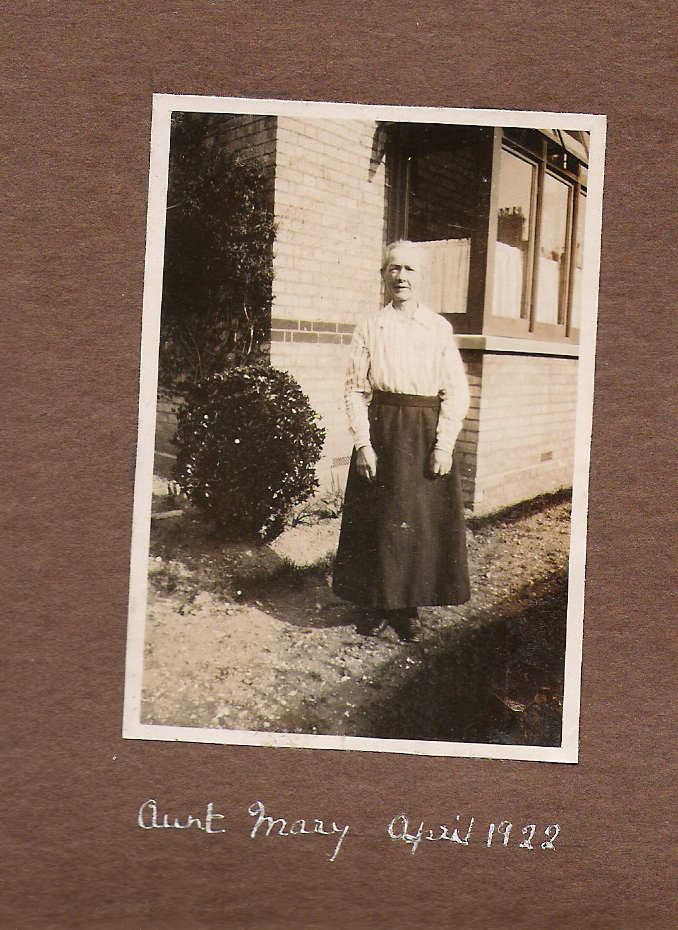 I4456 - Aunt Mary 1922.tif