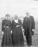 M12635 - Christopher Churchill Arlidge - Isabella Mary Connibeer and one of their daughters
