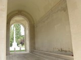Faubourg-d'Amiens Cemetery 14.jpg