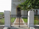 Le Touret Memorial and Military Cemetery 1.jpg
