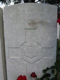 MMI - H Thewlis - Serre Road Cemetery no 1.jpg