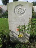 MMI - P Thewlis - Tyne Cott Cemetery 2.jpg