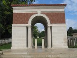 Peronne Communal Cemetery Extension 2.jpg Peronne Communal Cemetery Extension 2.jpg