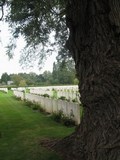 Pont-du-Hem Military Cemetery 3.jpg Pont-du-Hem Military Cemetery 3.jpg