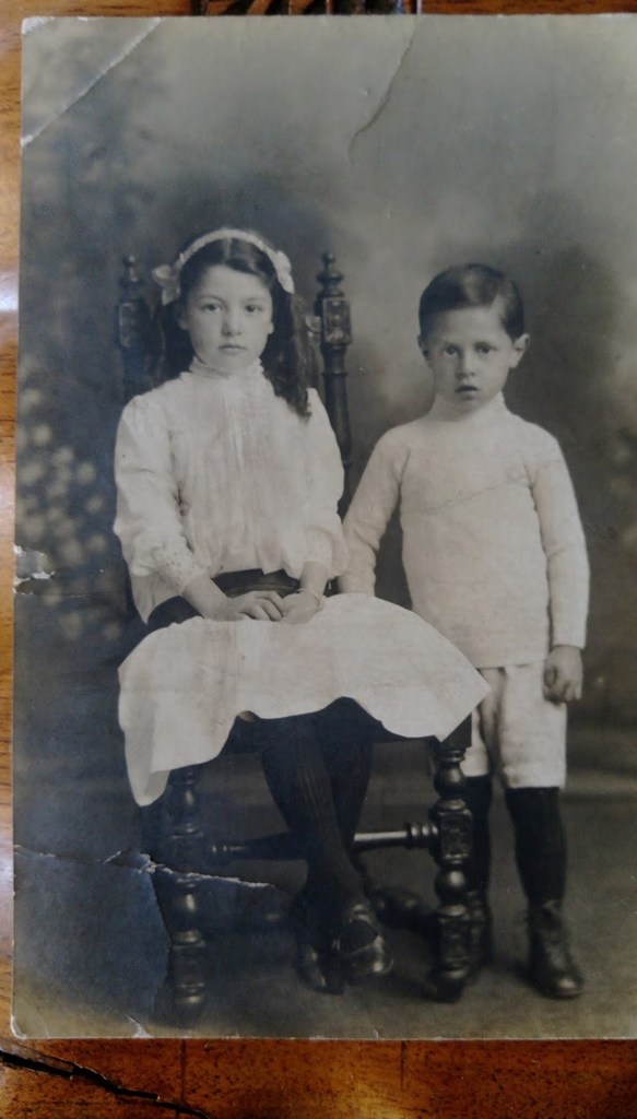 I18518 - I18520 Ella and Noel Maw, 1912 Whitby